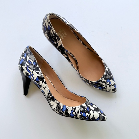 Joe's Jeans Rudy Abstract Print Leather Pointed Toe Pump in Blue Black & White 7 - Picture 2 of 16